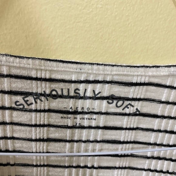 A long sleeved tight striped shirt - Picture 3 of 3